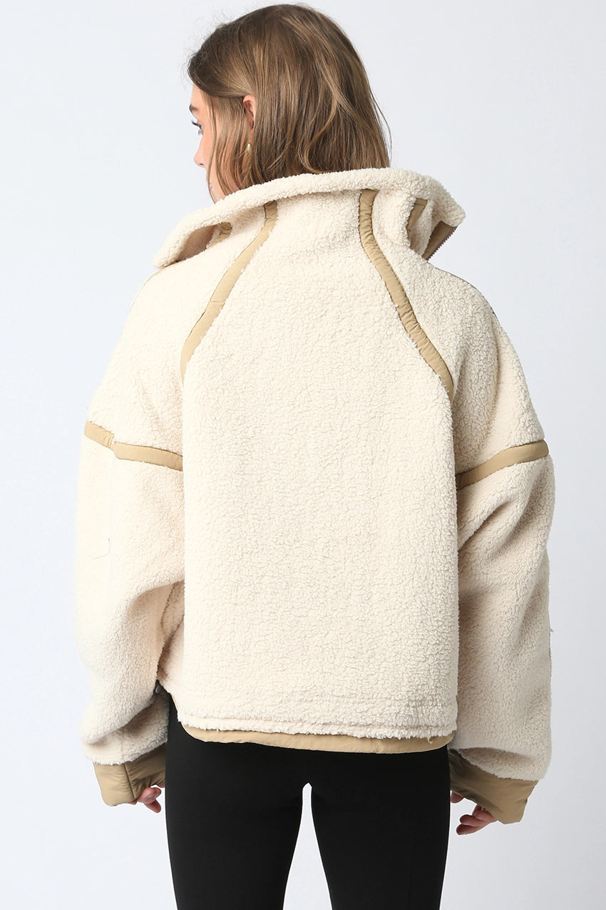 Sara Pullover