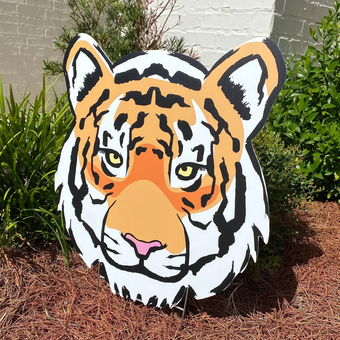Tiger Head Yard Sign